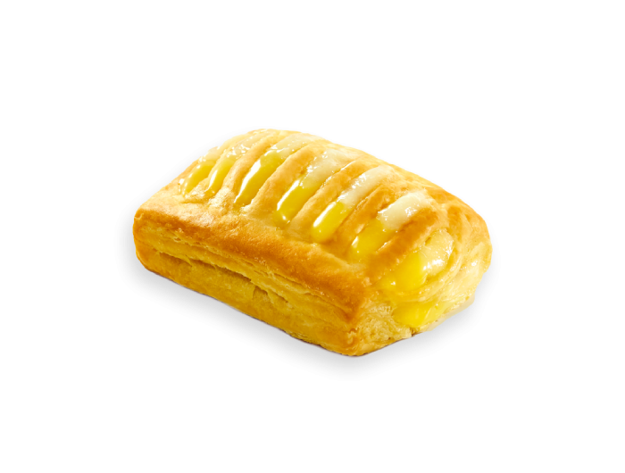 Mini strudel with confectionary cream and lemon