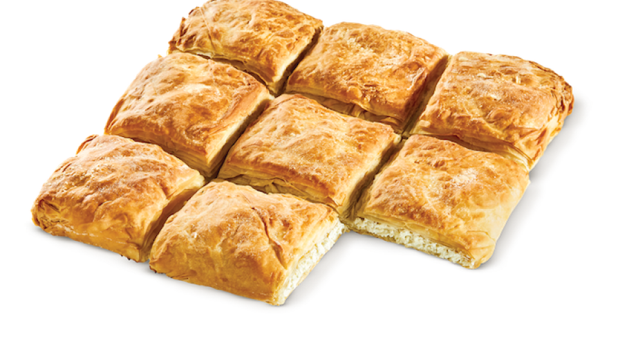 Ταψί χωριάτικη με τυρί (τετράγωνο)